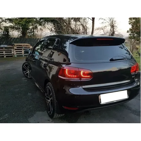 Spoiler (Piano Black)